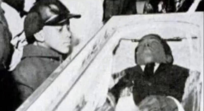 opencasket32.jpg